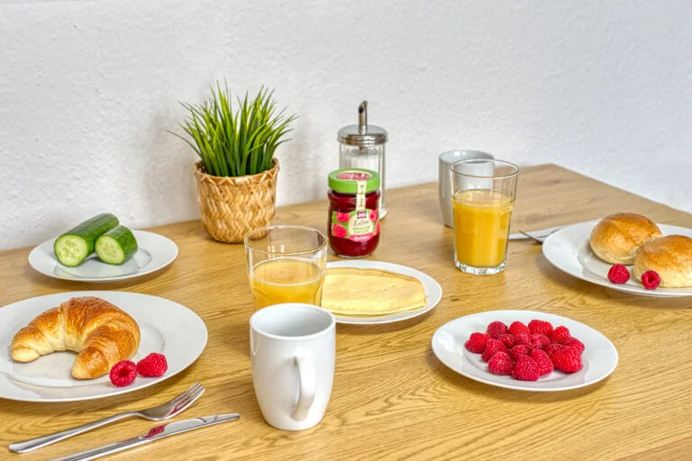 Wohnzimmer_Frühst.-tisch_04_b02