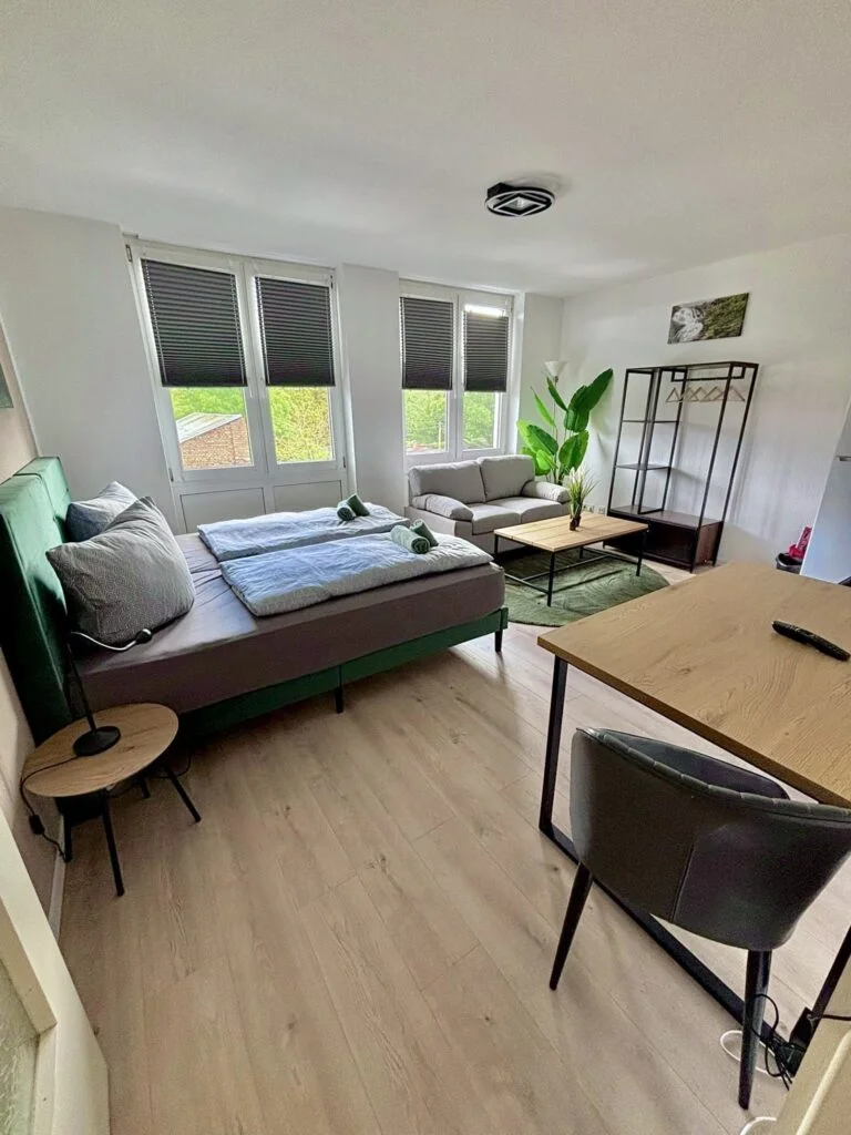 ce6dc663633123a7095ceee1b6996867f5a7ed2902cdece879247d7698517267